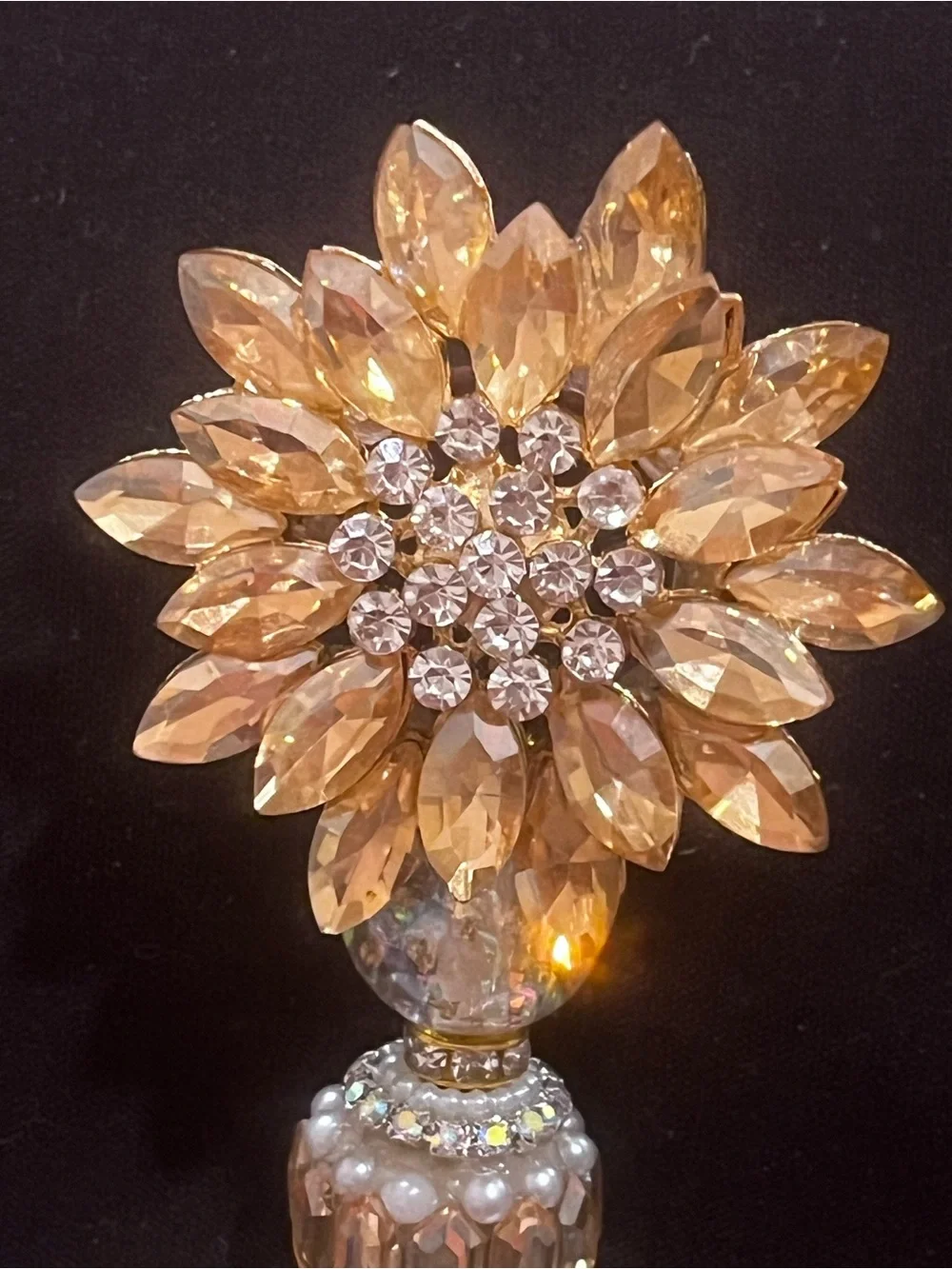 Designer inspired Gold-Tone Pearl & Crystal Flower focal fancy beaded pen